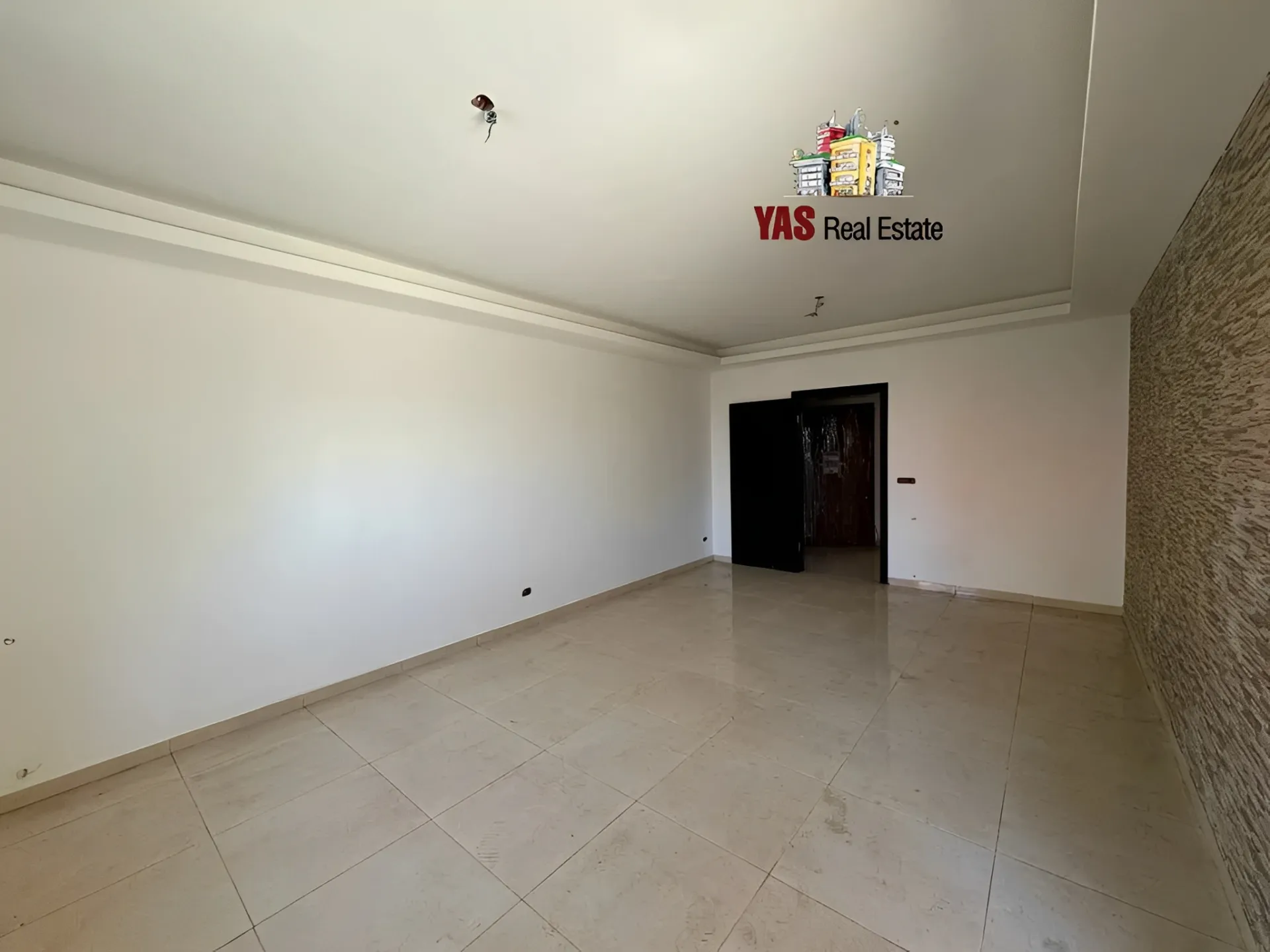 Apartment for Sale in Ballouneh - 3 bed, 2 bath