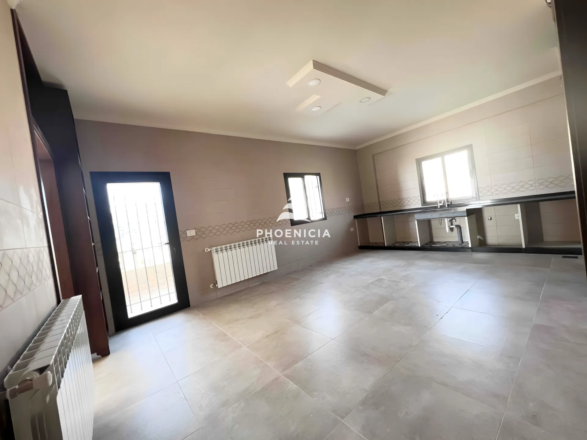 Villa for Sale in Gharzouz