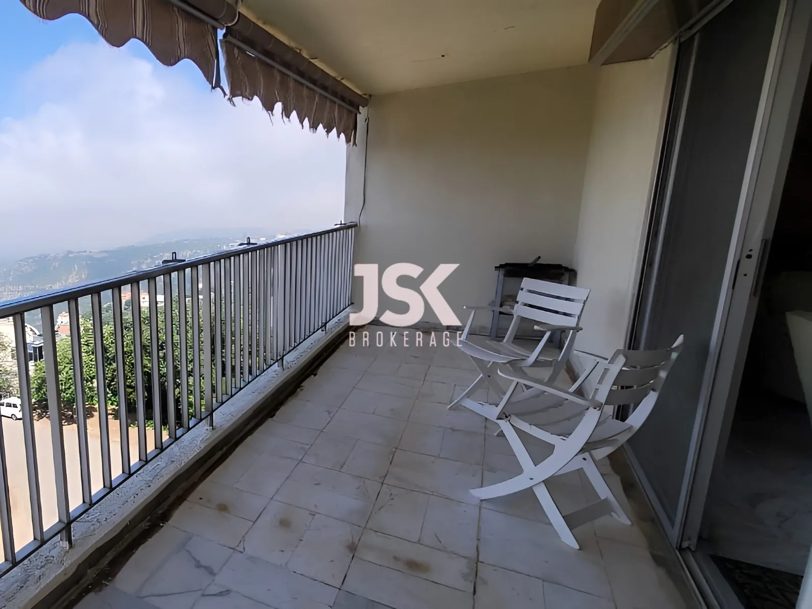 Apartment for Sale in Ajaltoun