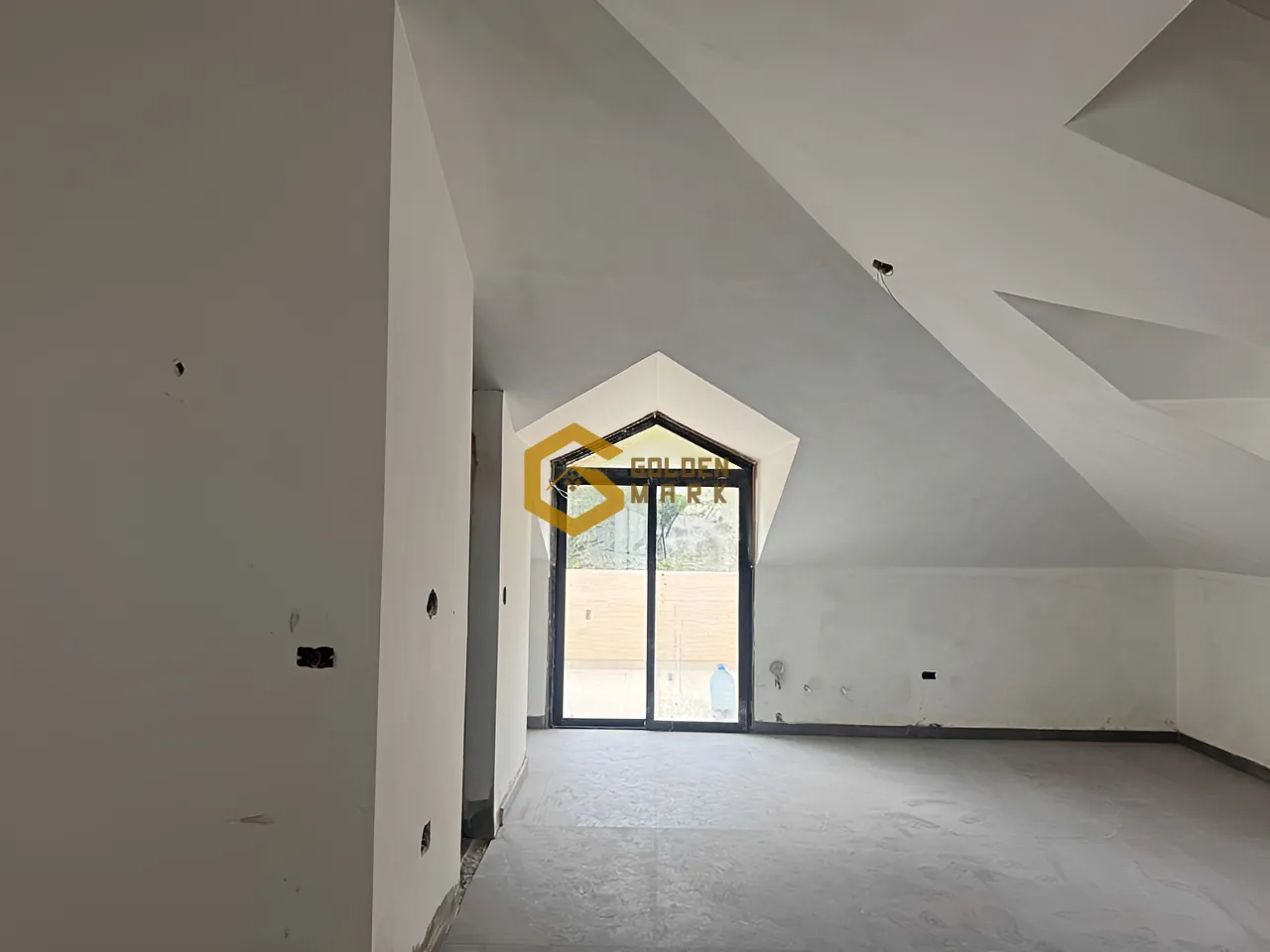 Duplex for Sale in Bsalim
