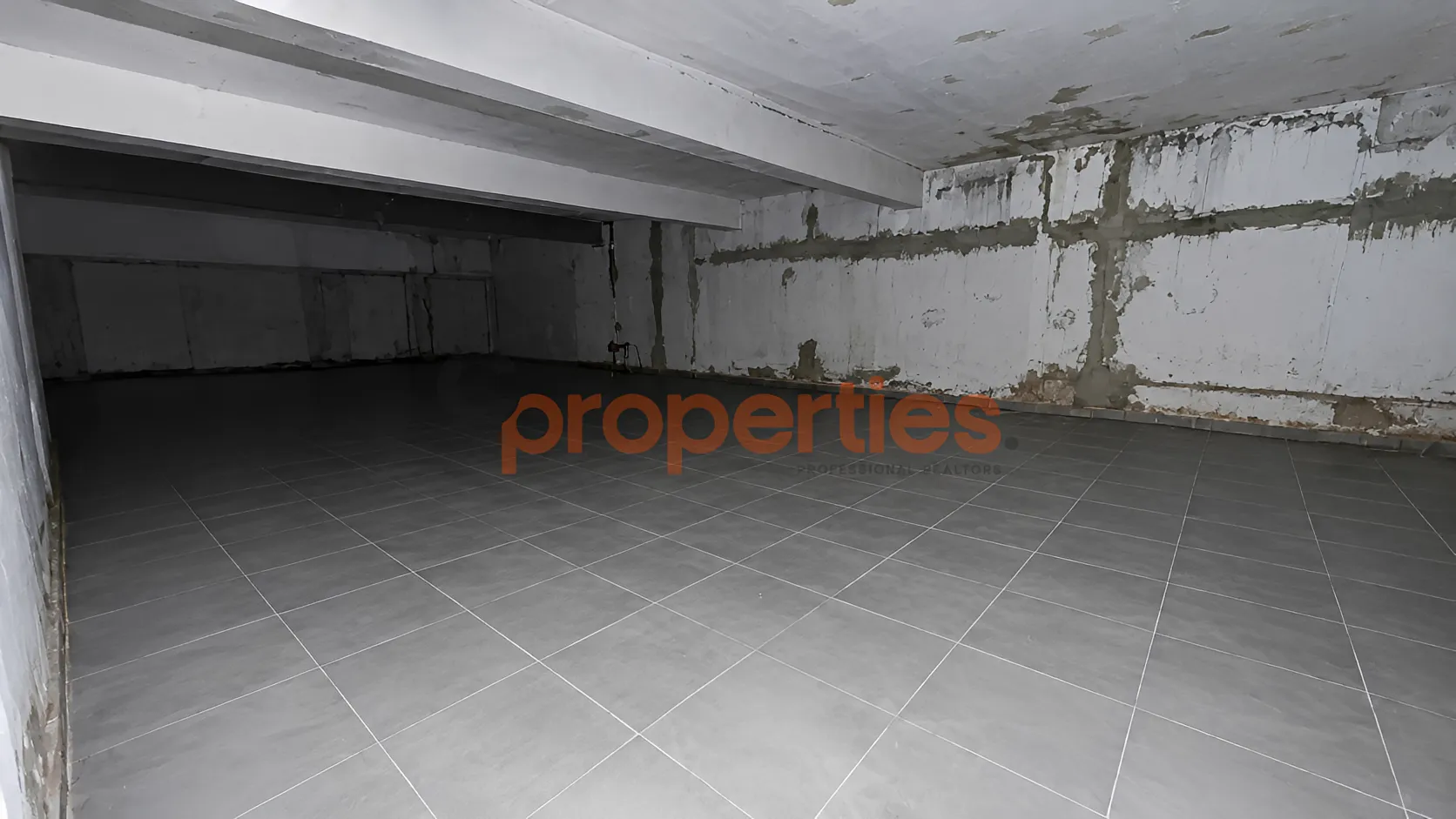 Showroom for Rent in Ramlet El Baida