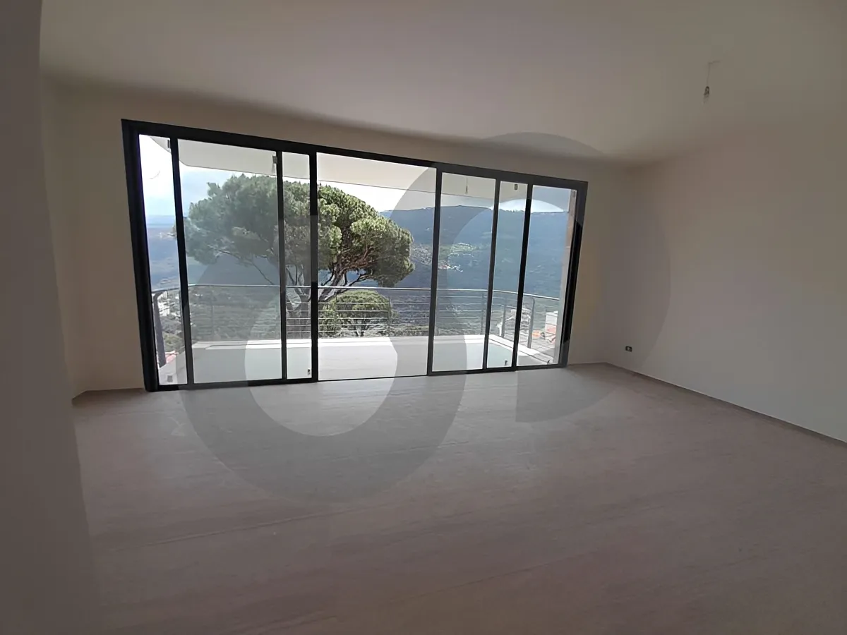 Apartment for Sale in Baabdat, Lebanon - 3 bed, 4 bath