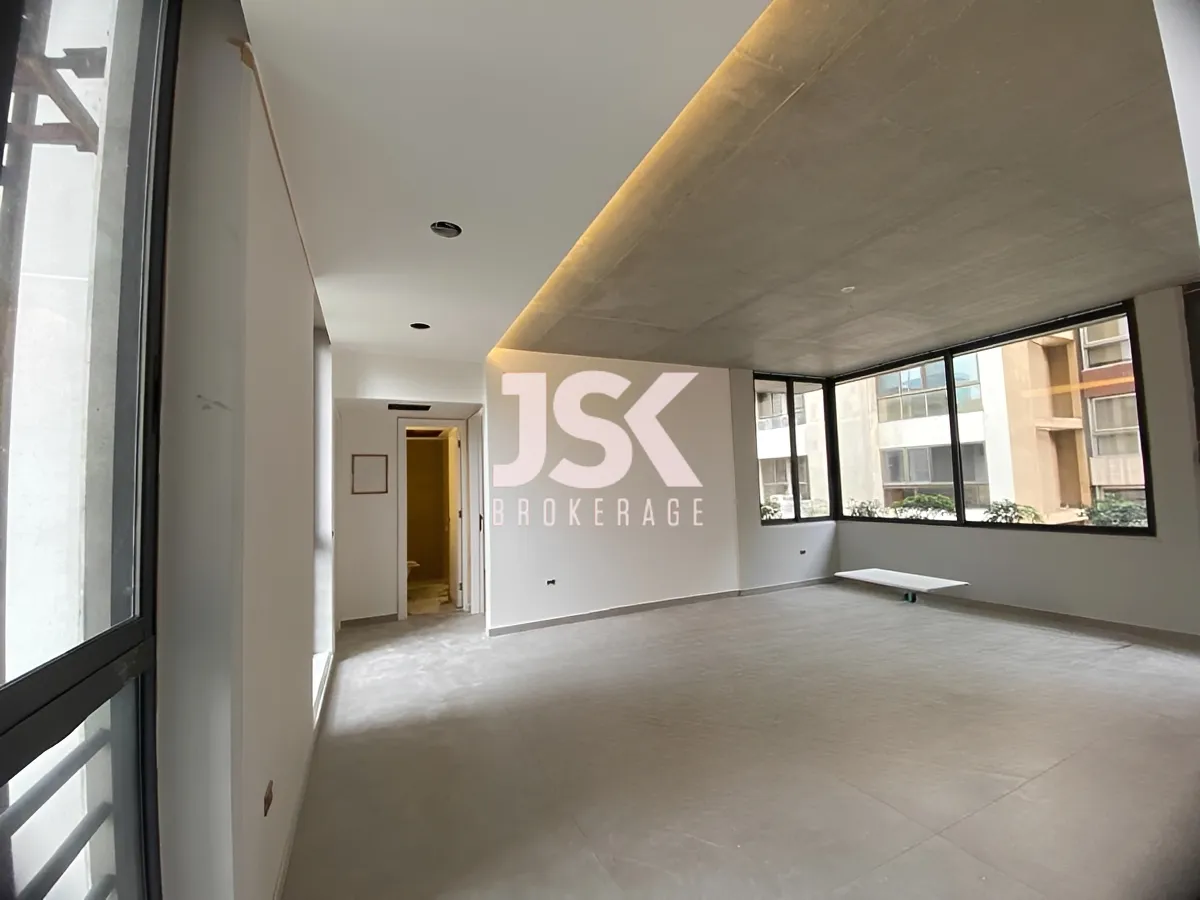 Apartment for Sale in Spears, Beirut, Lebanon