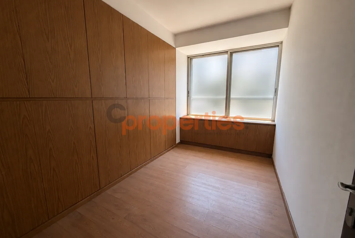 Office for Rent in Saifi Village