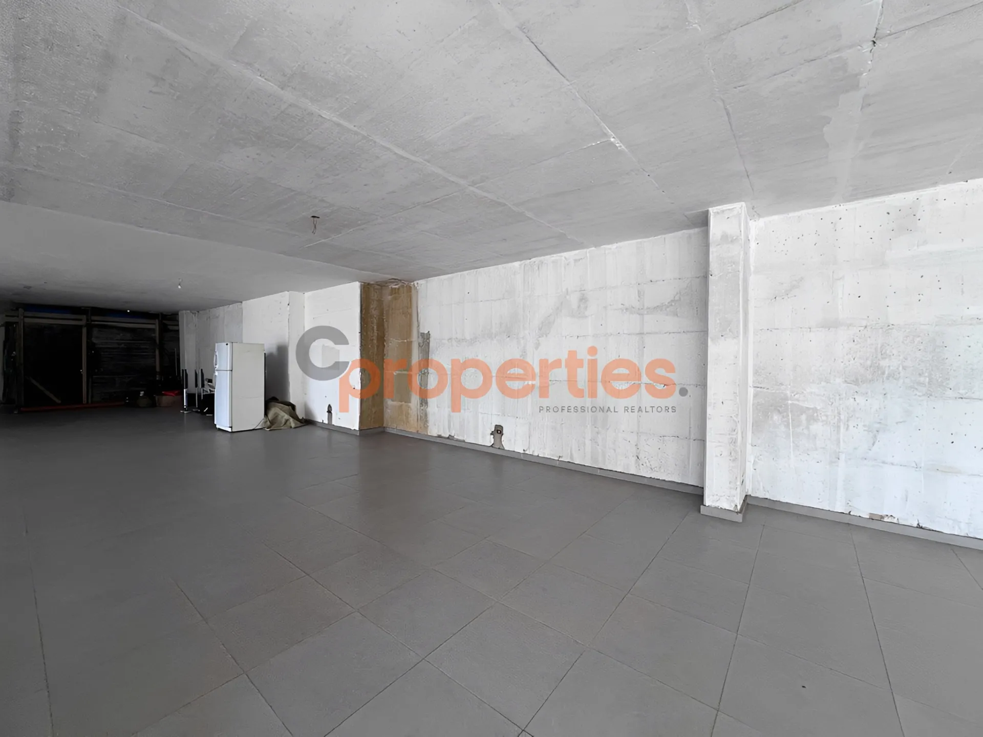Warehouse for sale in Mar Roukouz