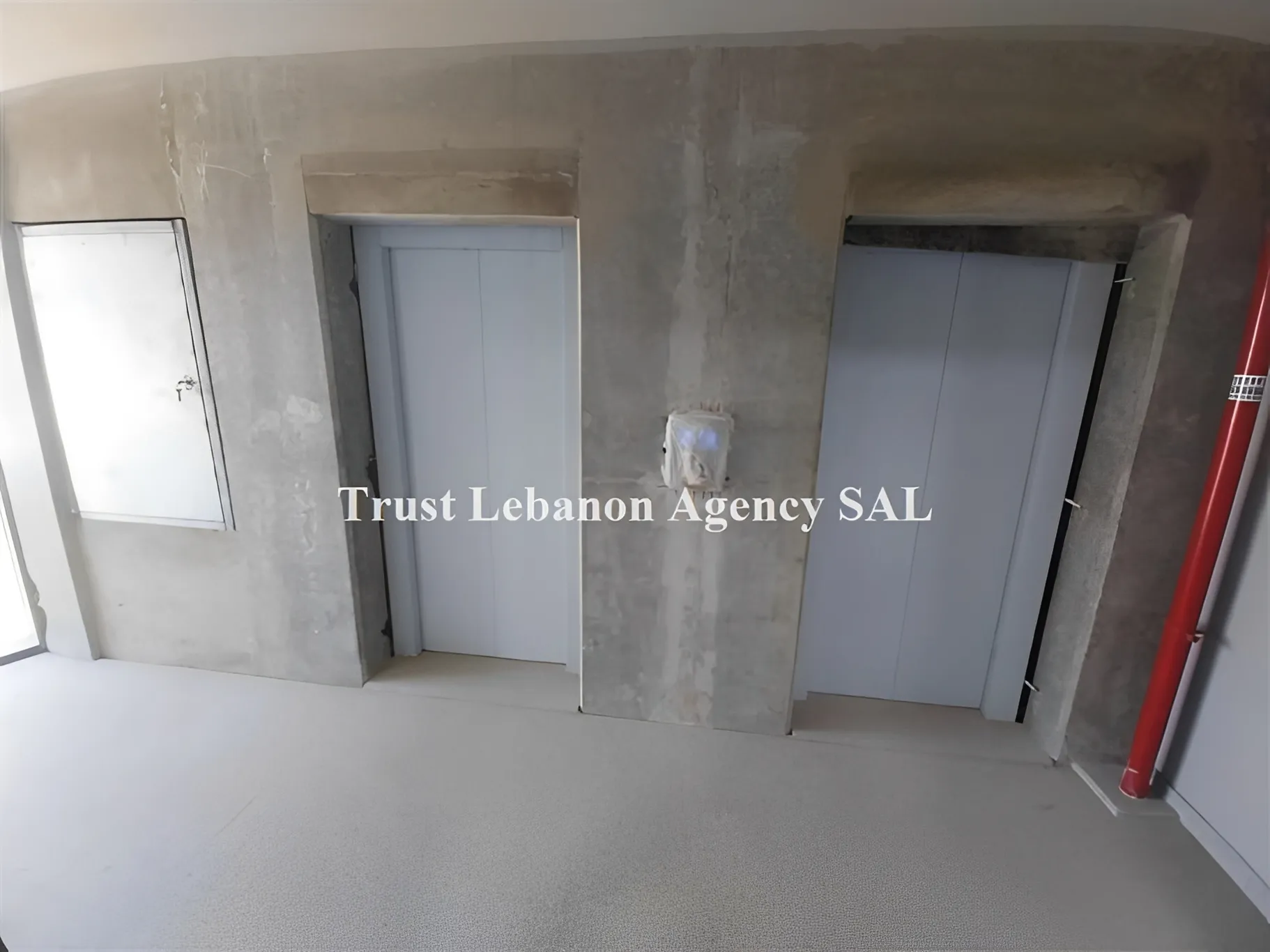 Office for rent in Metn, Mkalles