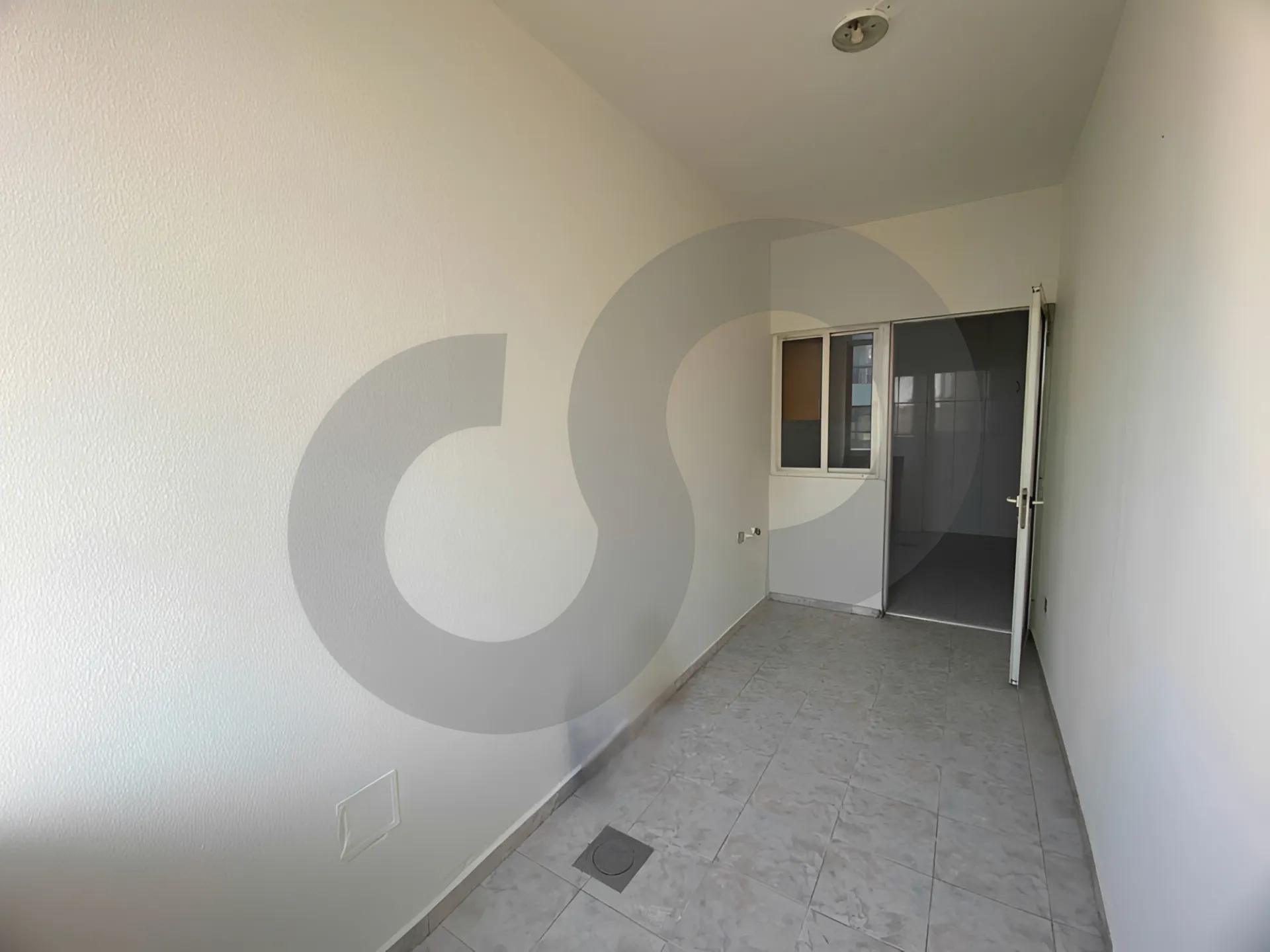 Apartment for Sale in Ras Al Naba'a - 3 bed, 2 bath