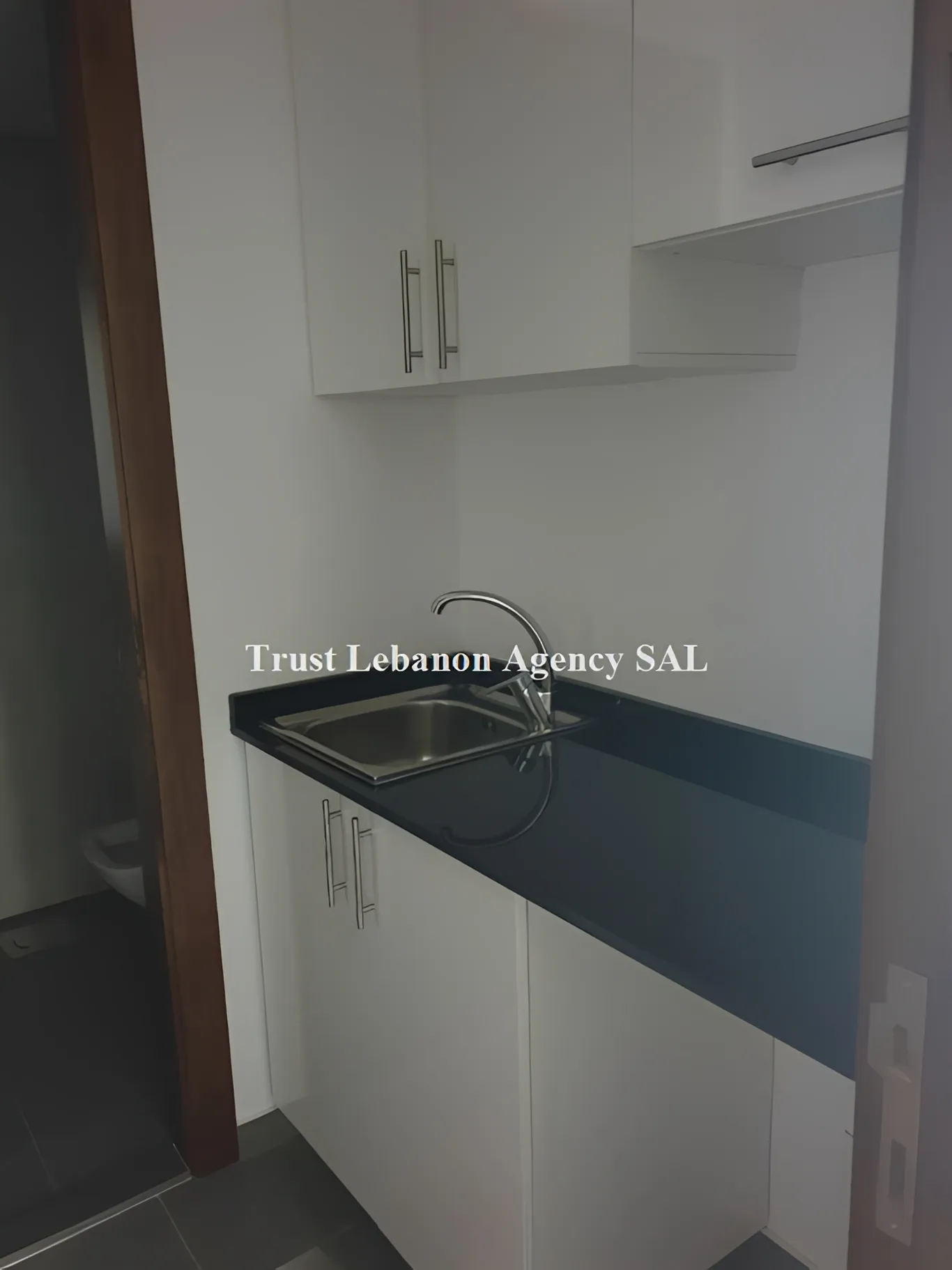Office for sale in Metn, Horsh Tabet