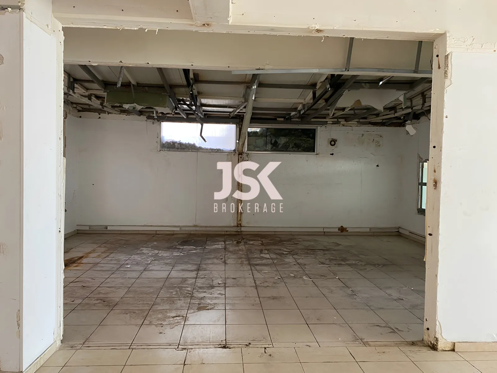 Office for Rent in Achrafieh