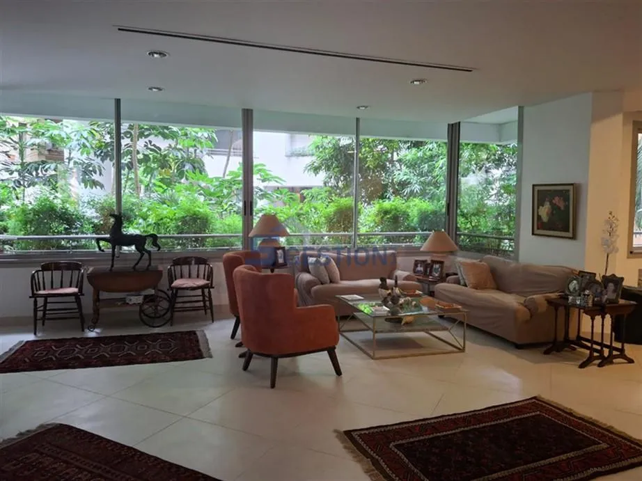 Apartment for Sale in Achrafieh