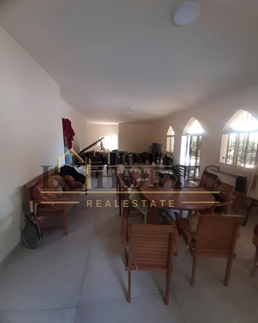 Villa for sale in Kfour