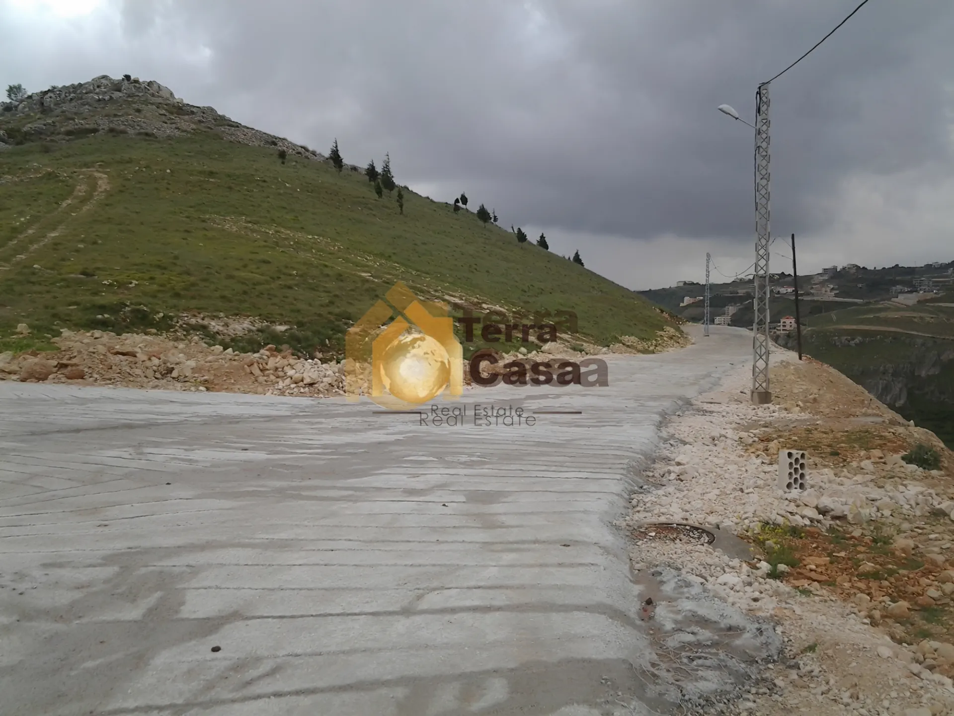 Land for Sale in Payment Facilities Zahle Wadi el Arayesh