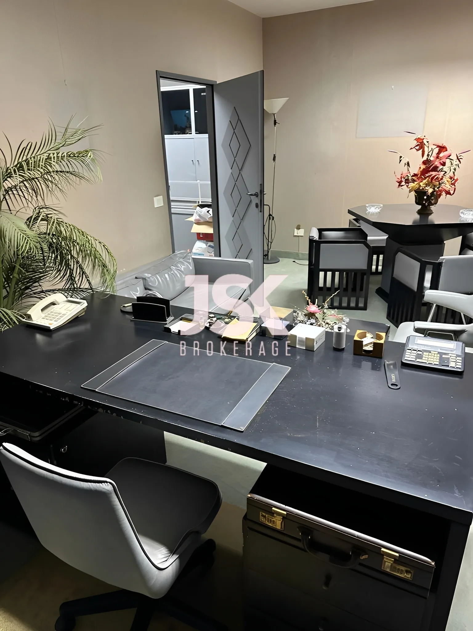 Office for rent in Antelias