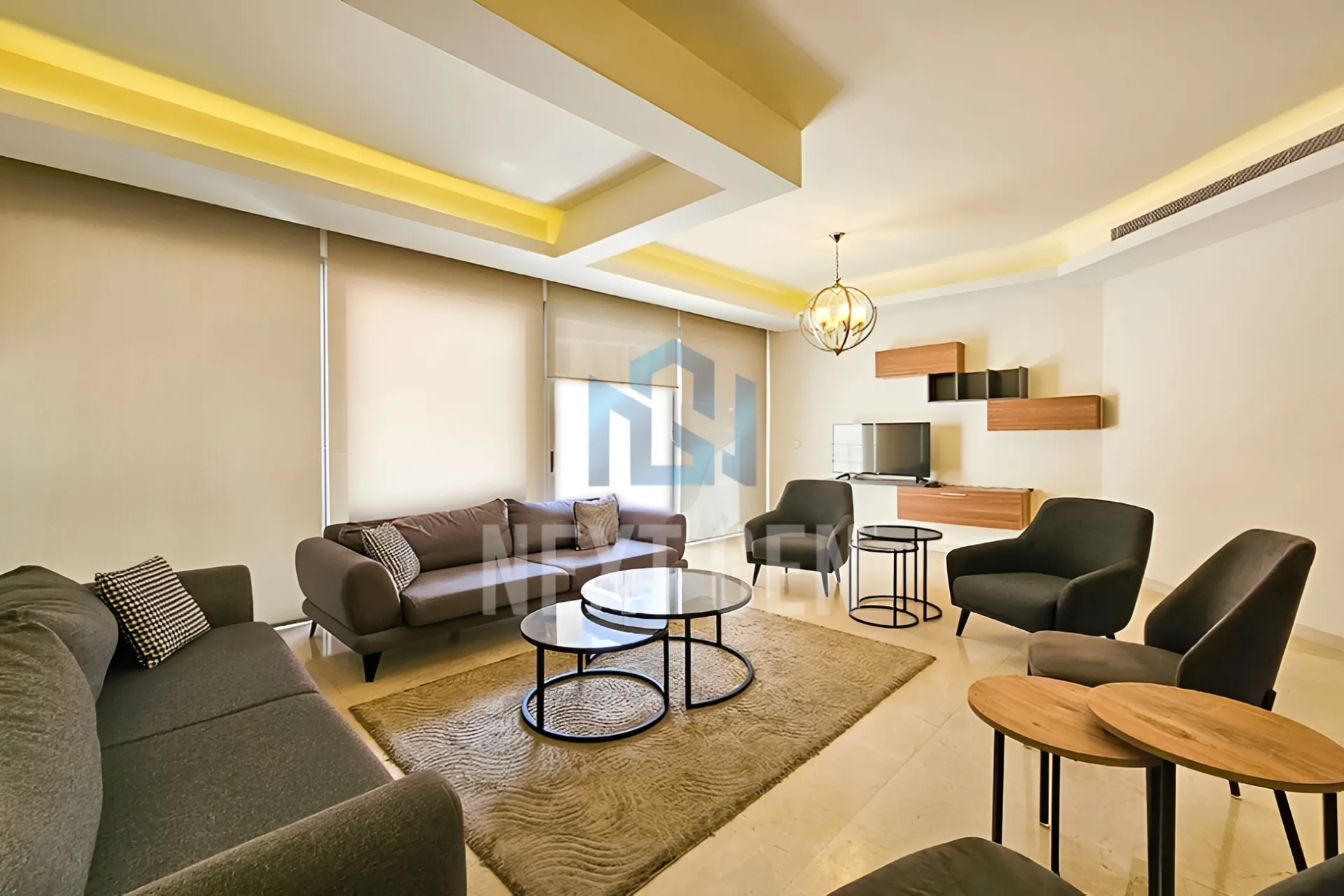 Apartment for rent in Ain Al Mraiseh, Beirut, Lebanon - 3 bed, 4 bath