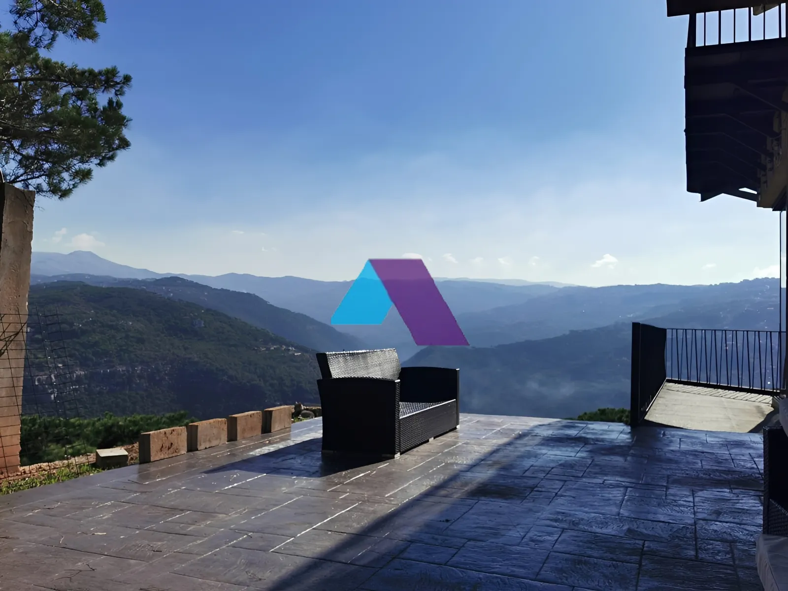 Villa for Sale in Beit Meri - 5 bed, 7 bath