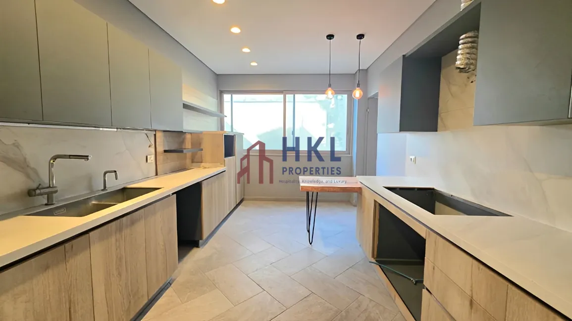 Apartment for rent in Ras Beirut
