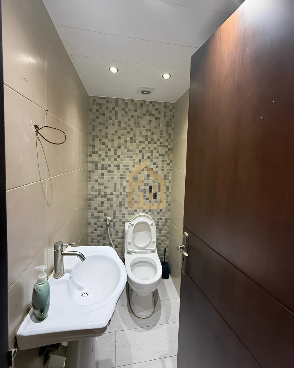 Apartment for Sale in Ras Al Naba'a, Beirut, Lebanon