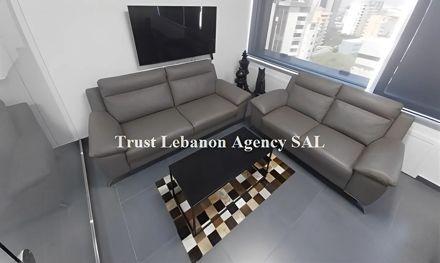 Office for rent in Metn, Dekweneh