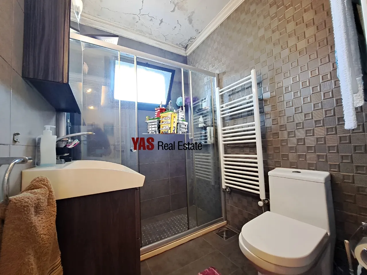 Apartment for Sale in Ballouneh