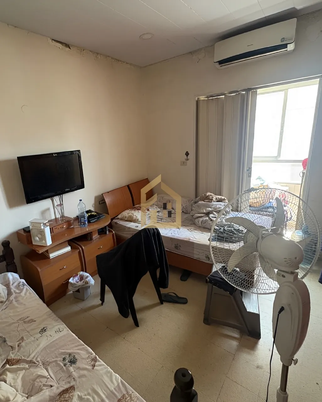 Apartment for sale in Mar Elias refugee camp, Beirut, Lebanon - 2 bed, 2 bath