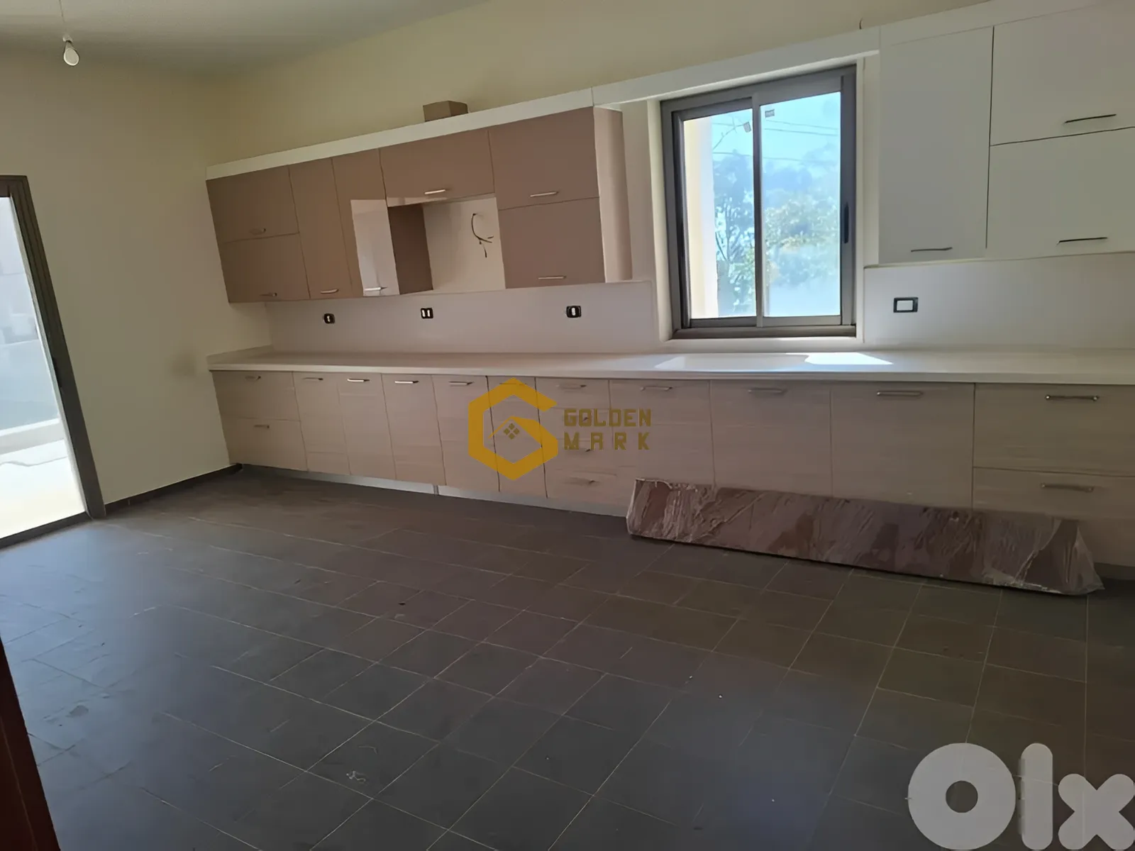 Apartment for Sale in Adma w Dafnah