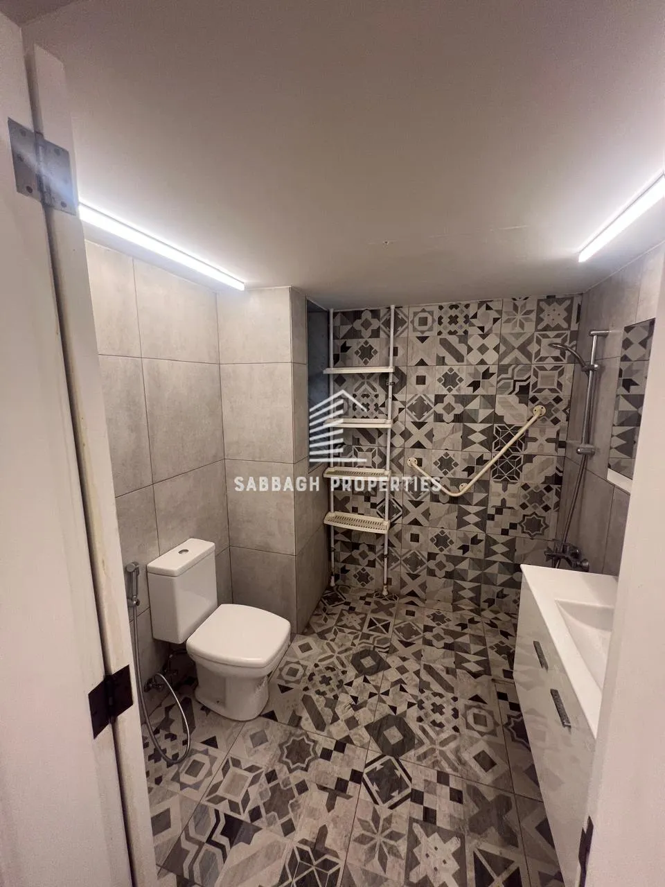 Apartment for rent in Hamra, beirut, lebanon