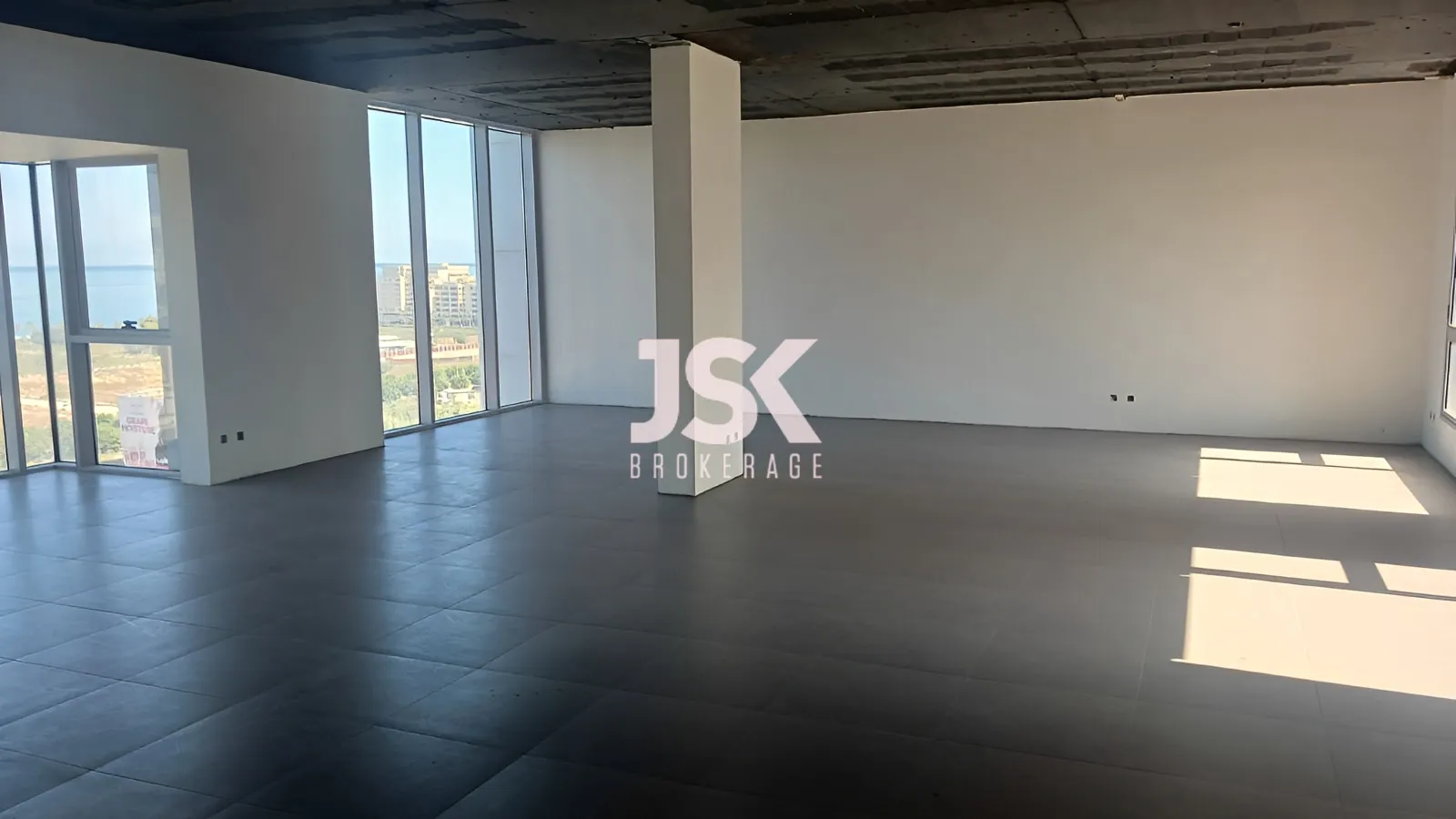 Office for rent in Dbayeh