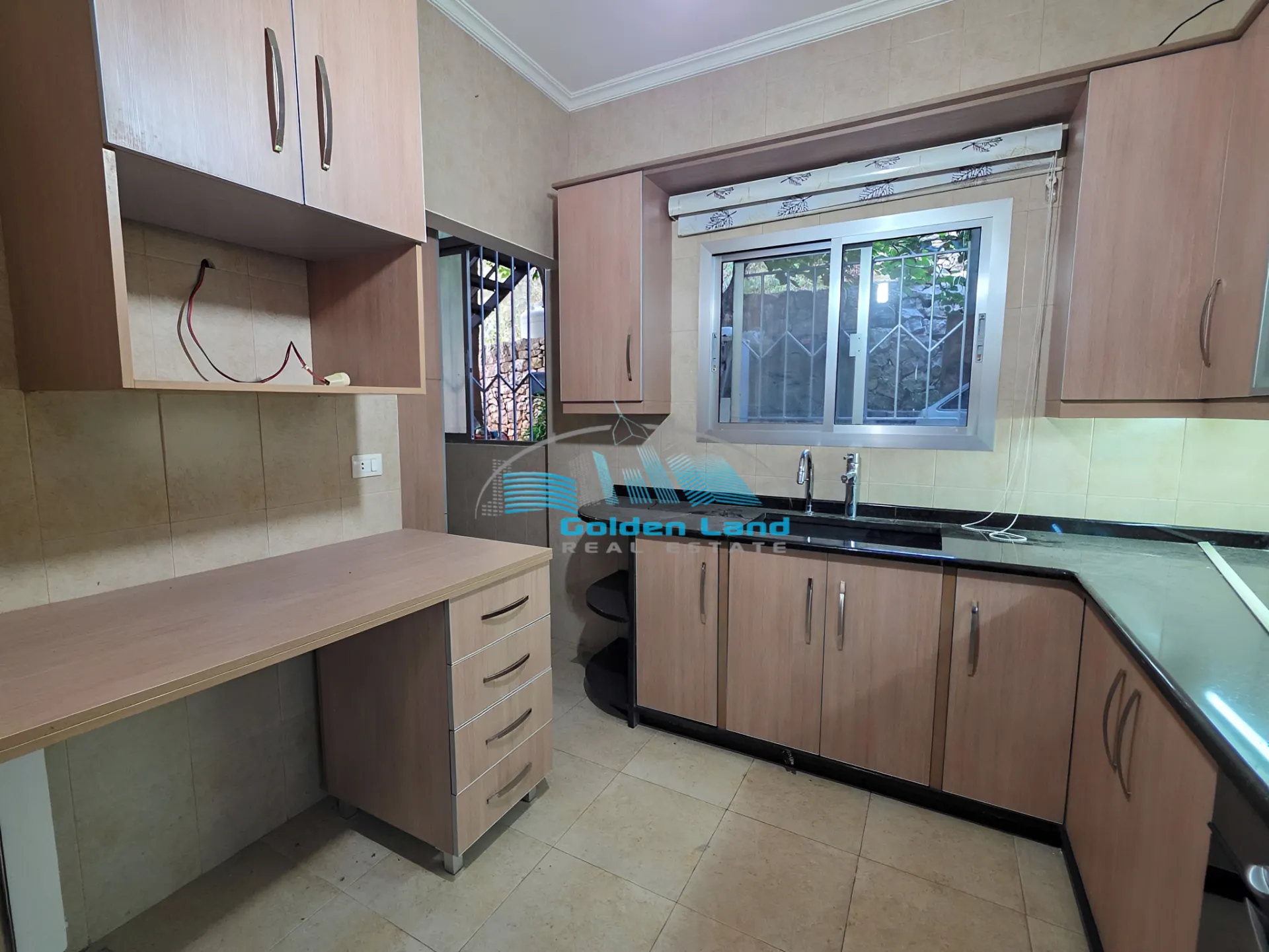 Apartment for Rent in Qornet El Hamra