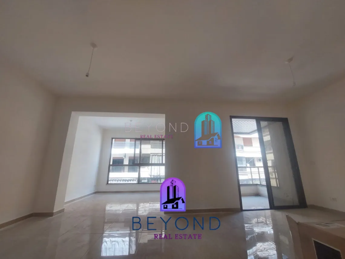 Apartment for sale in Ras Al Naba'a, Beirut, Lebanon