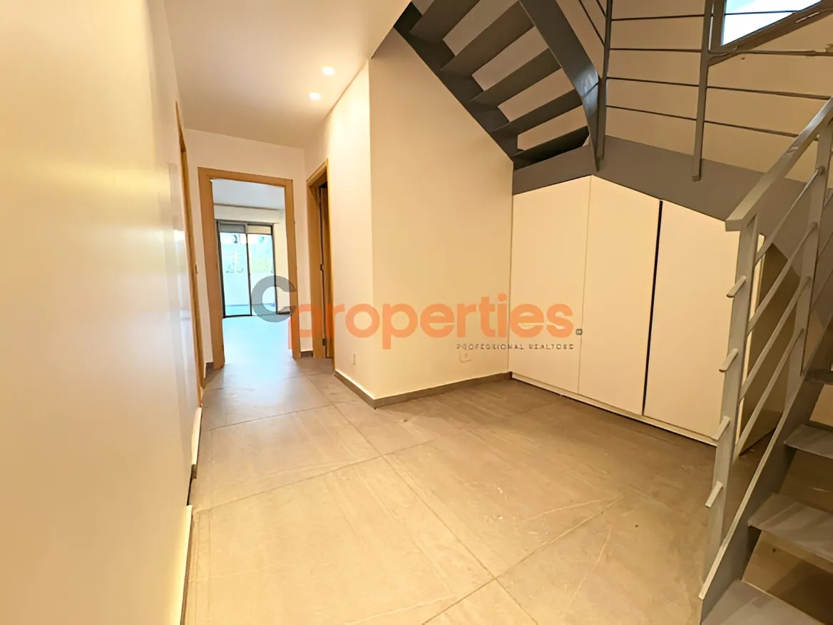 Apartment for Rent in Louaizeh