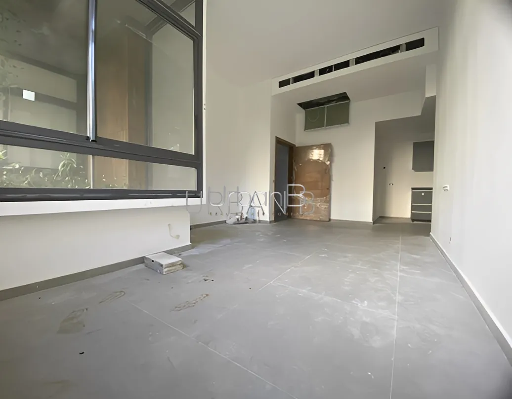 Apartment for Sale in Caree d'or, Achrafieh