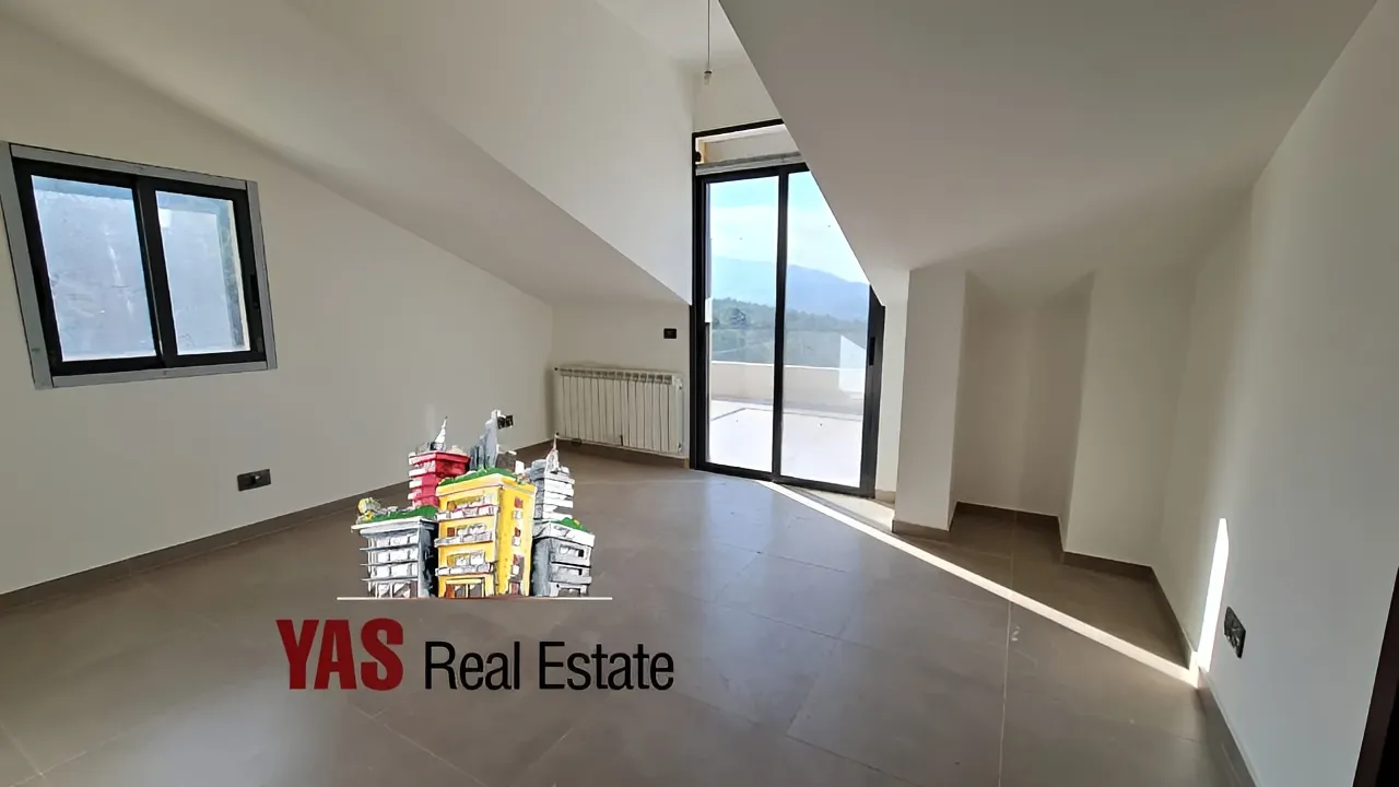 Apartment for Sale in Ballouneh