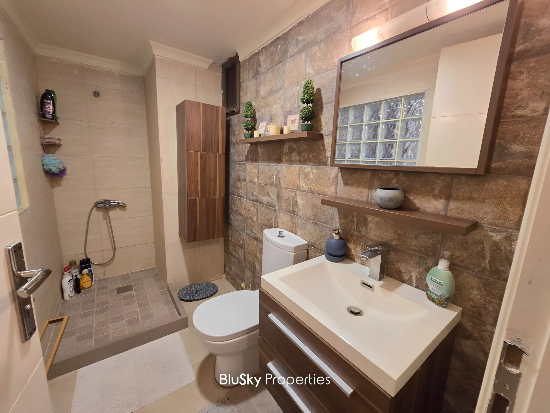 Apartment for sale in Mansourieh, lebanon