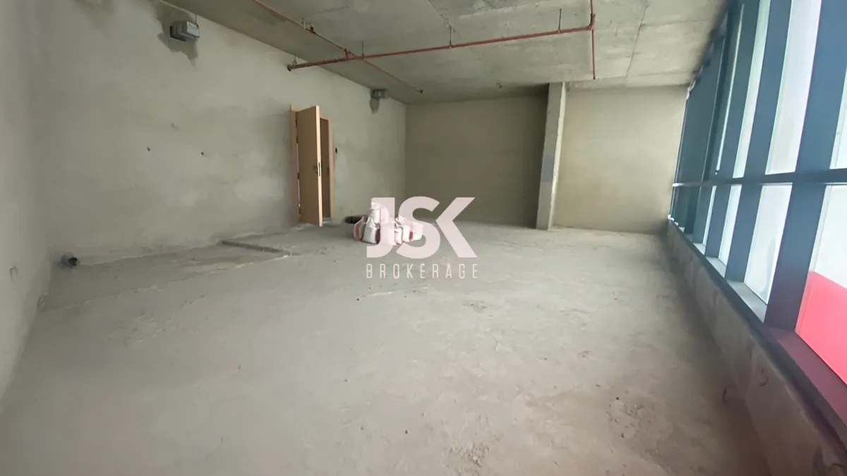 Office for rent in Daoura