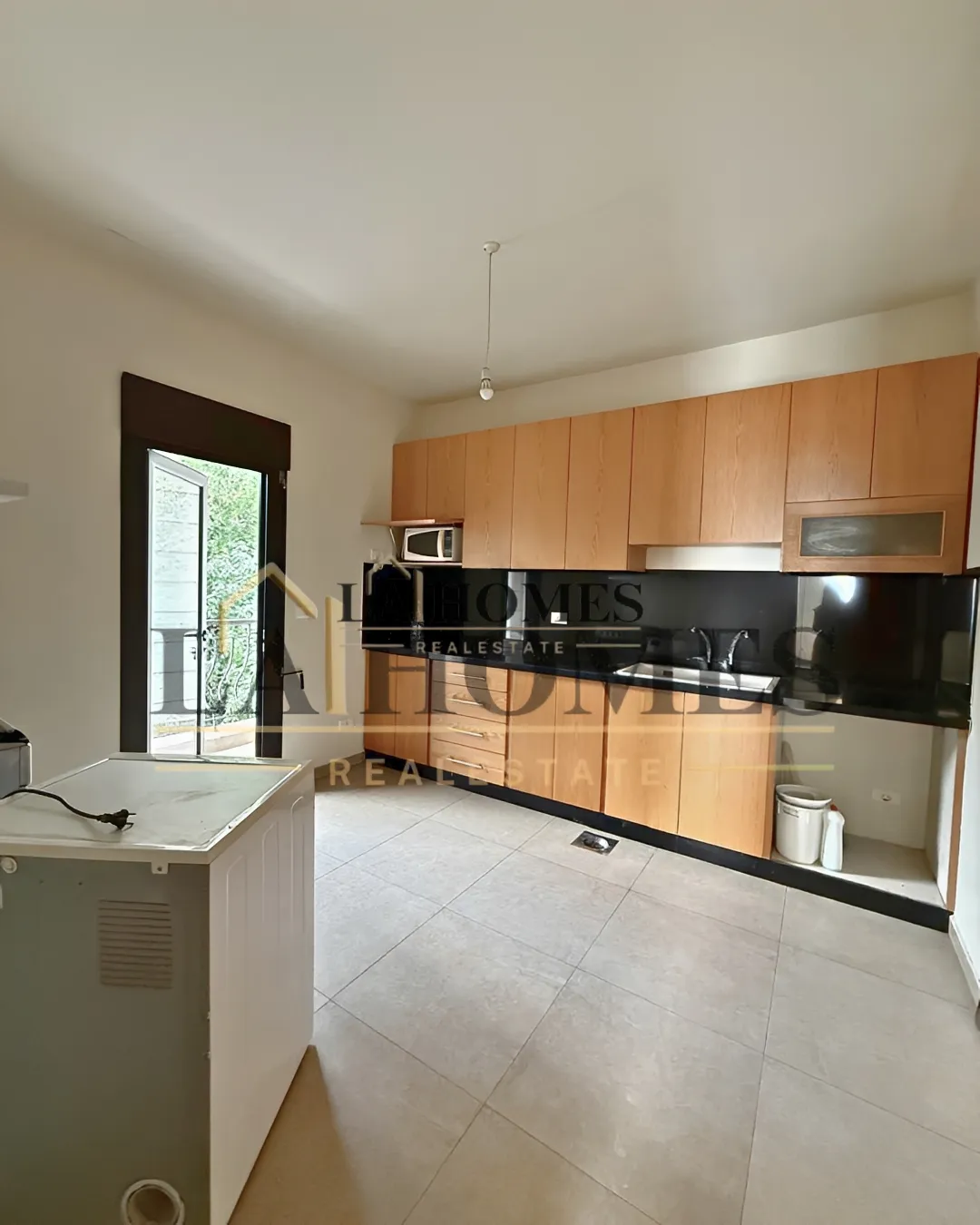 Apartment for rent in Zalqa, lebanon - 3 bed, 3.0 bath
