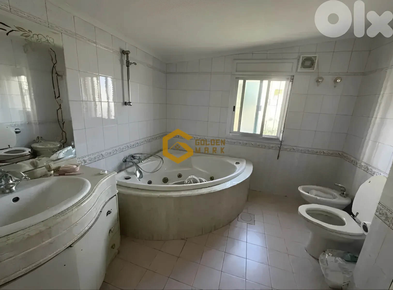 Apartment for Sale in Ballouneh