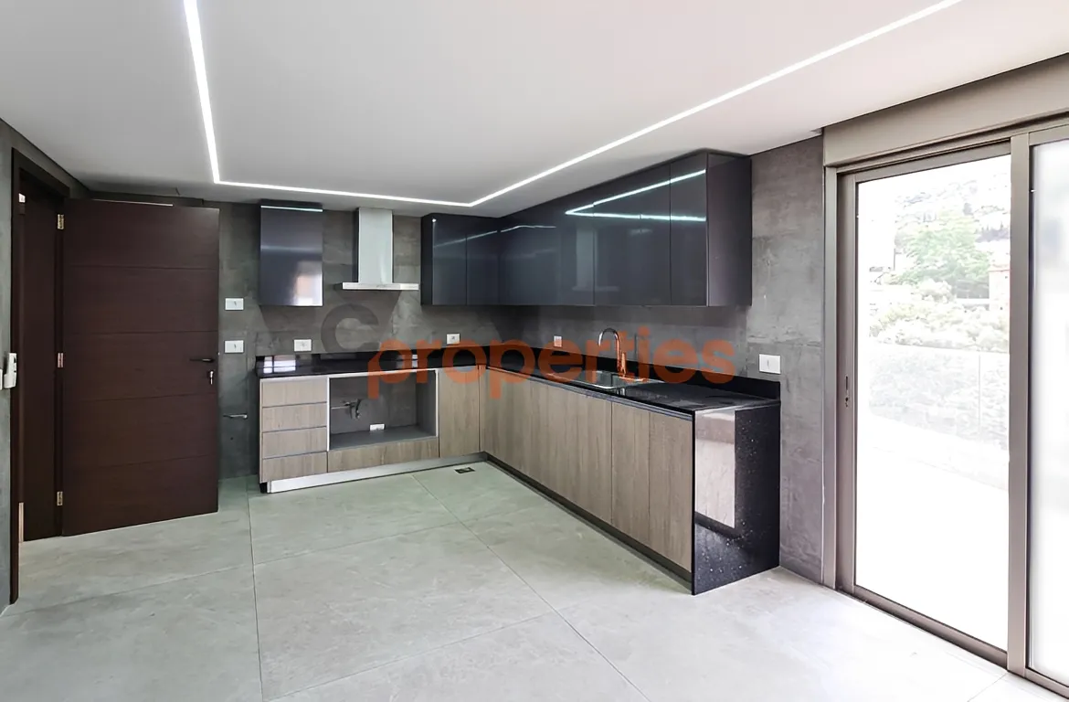 Triplex for Sale in Ain Saadeh