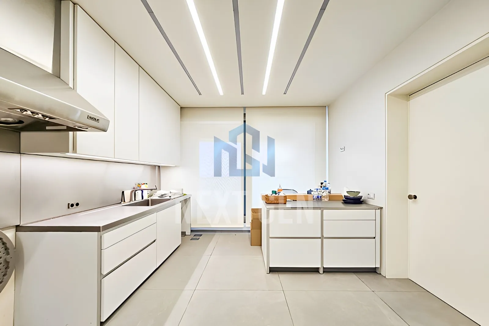 Apartment for Rent in Ras Beirut - 2 bed, 4 bath