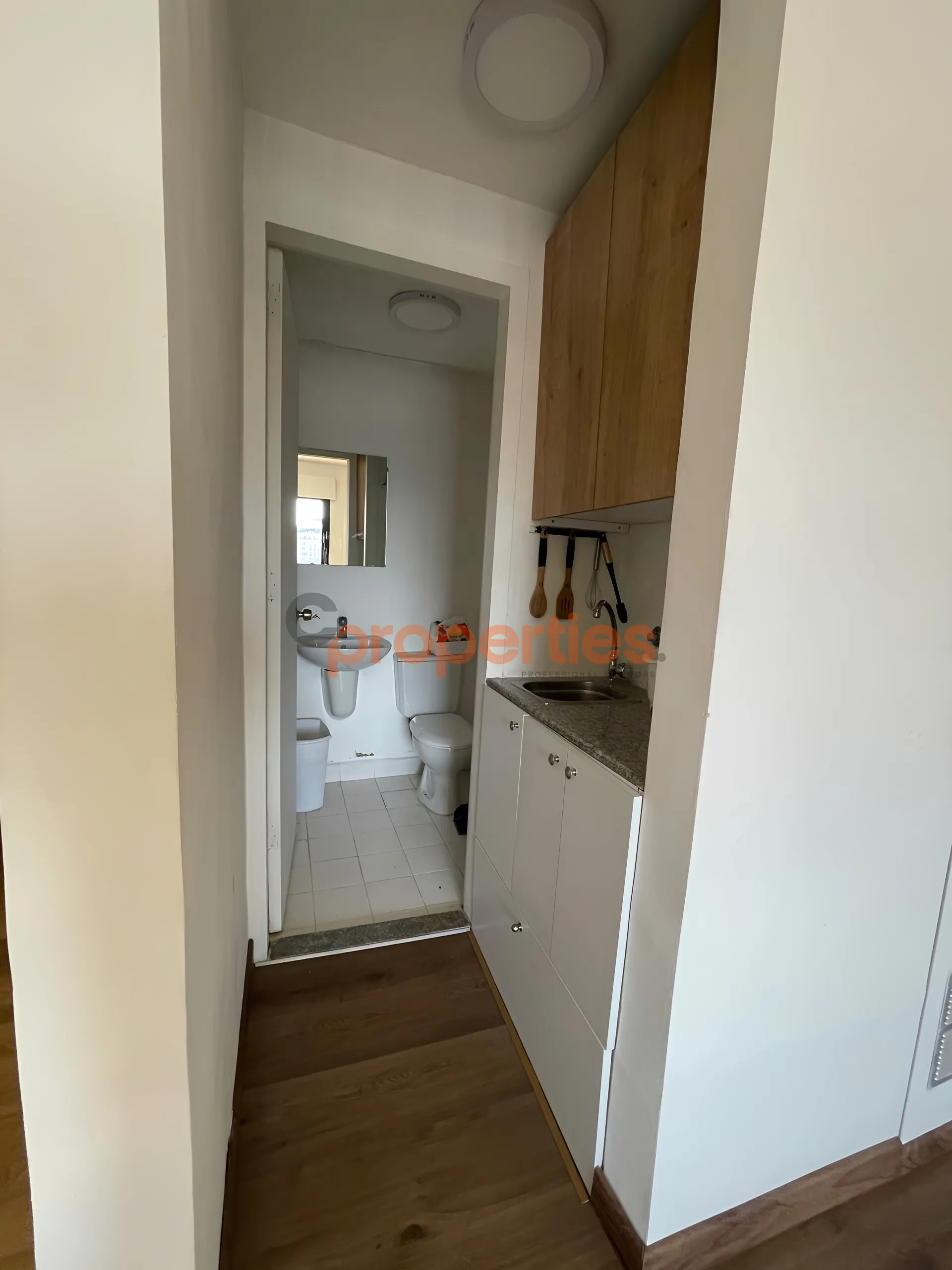 Office for Rent in Saifi Village