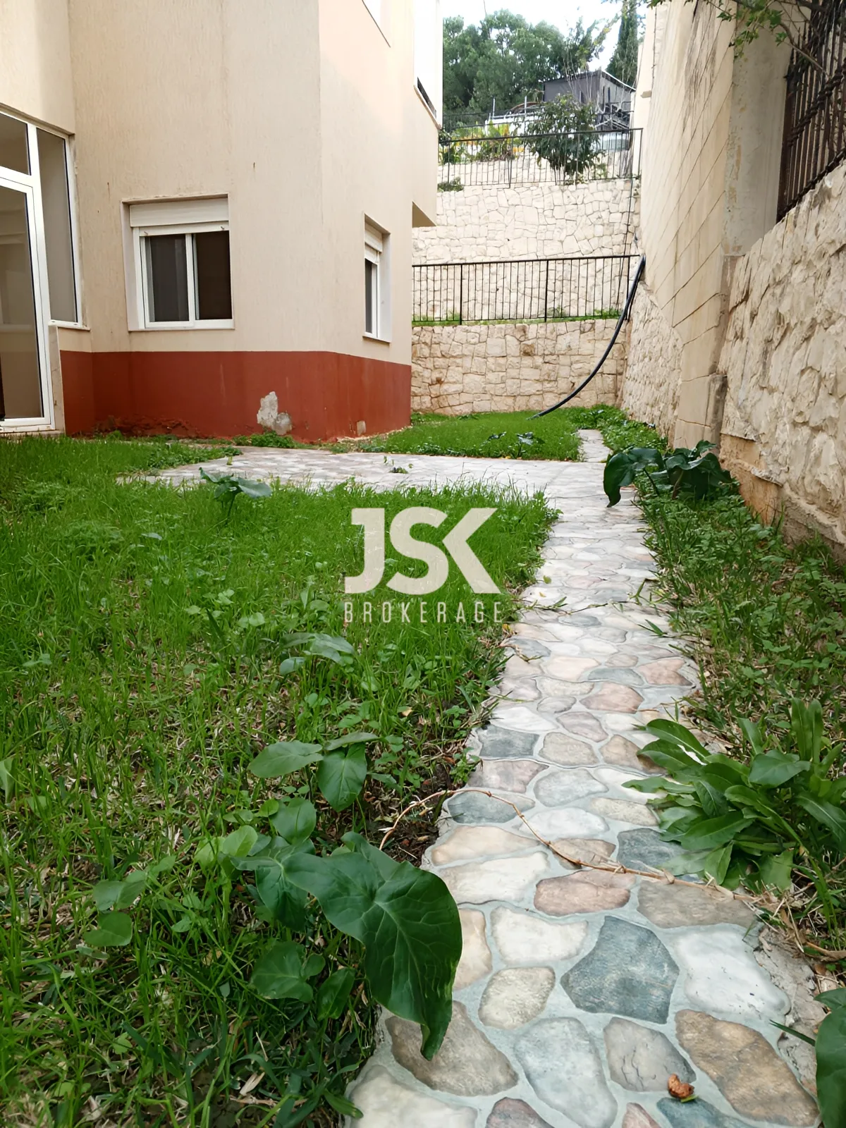 Apartment for Sale in Halat