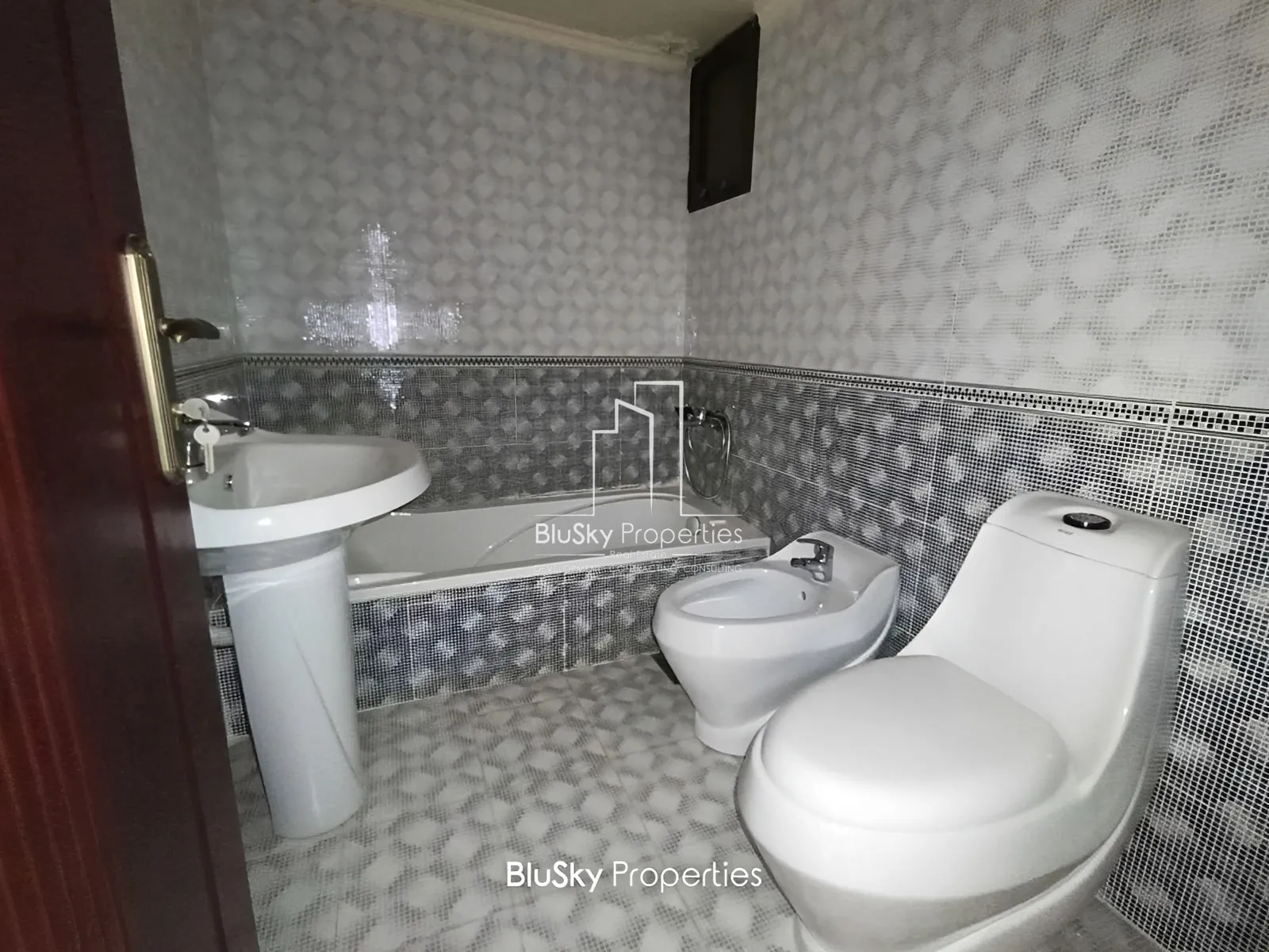 Apartment for Sale in Qartboun