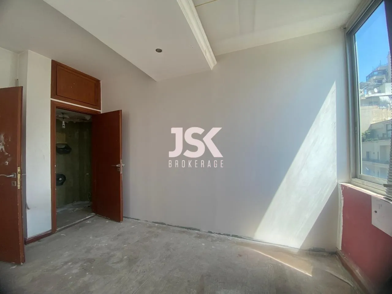 Building for Sale in Verdun