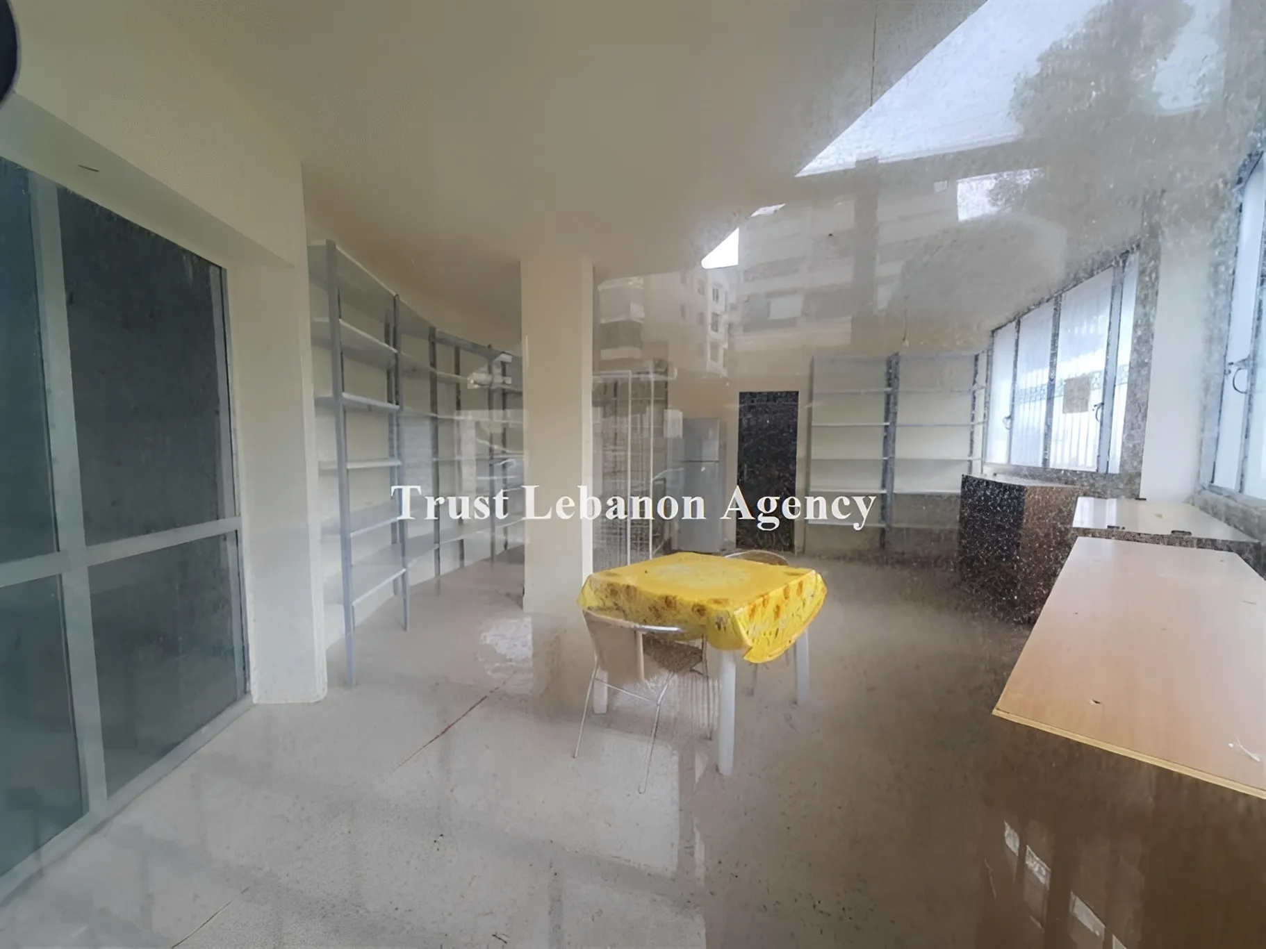 Shop for sale in Metn, Mazraet Yashouh