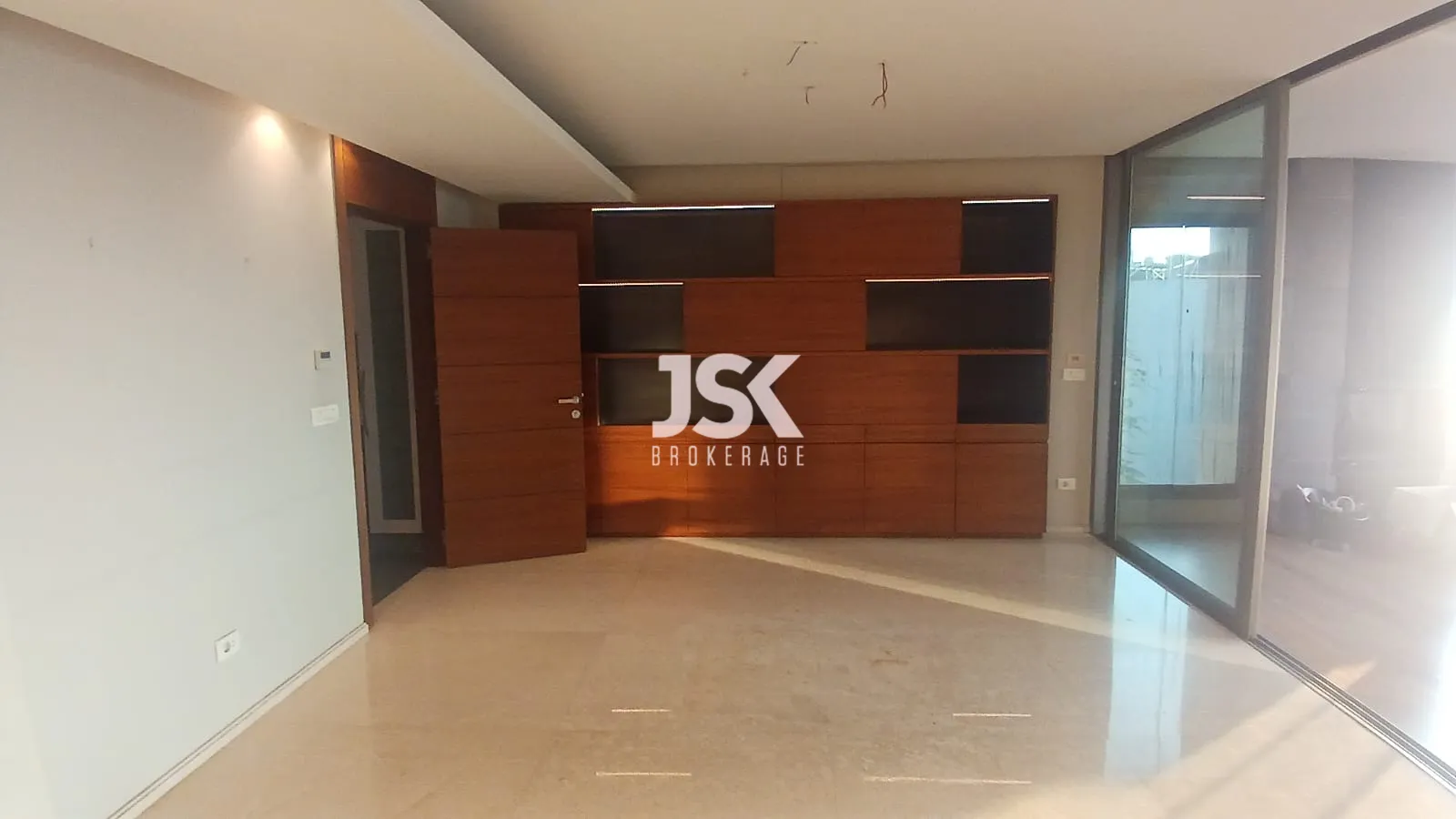 Apartment for Sale in Mtaileb