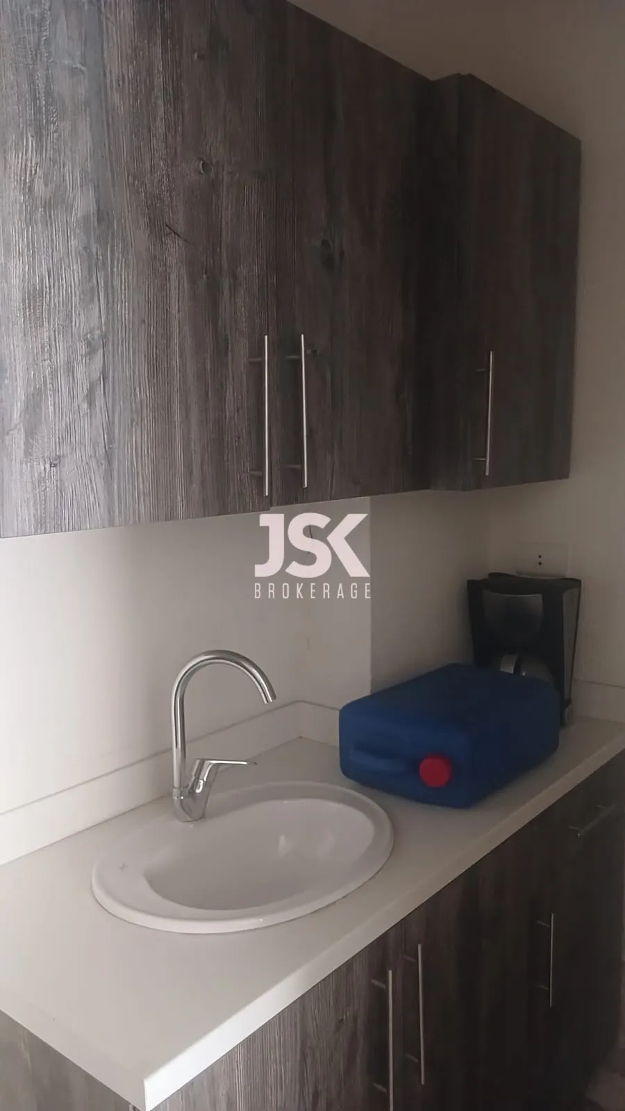 Office for Rent in Jdeideh