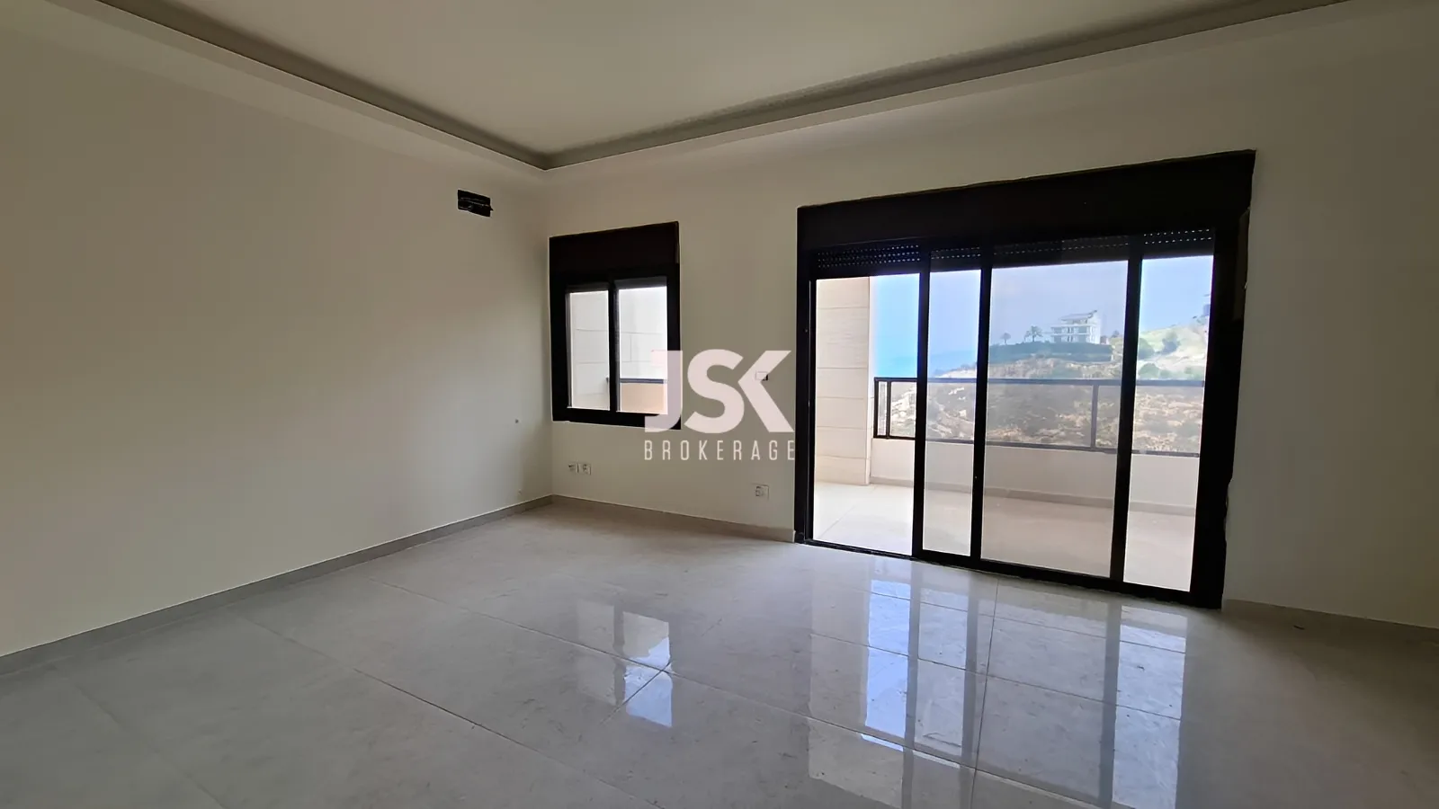 Apartment for Sale in Halat - 3 bed, 3 bath