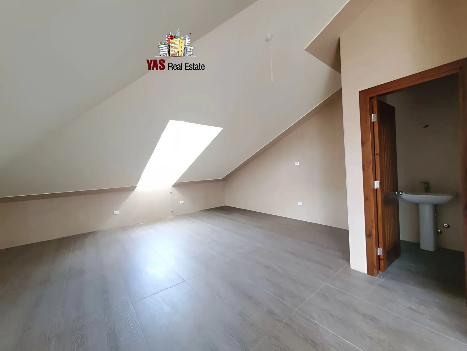 Apartment for Sale in Ajaltoun