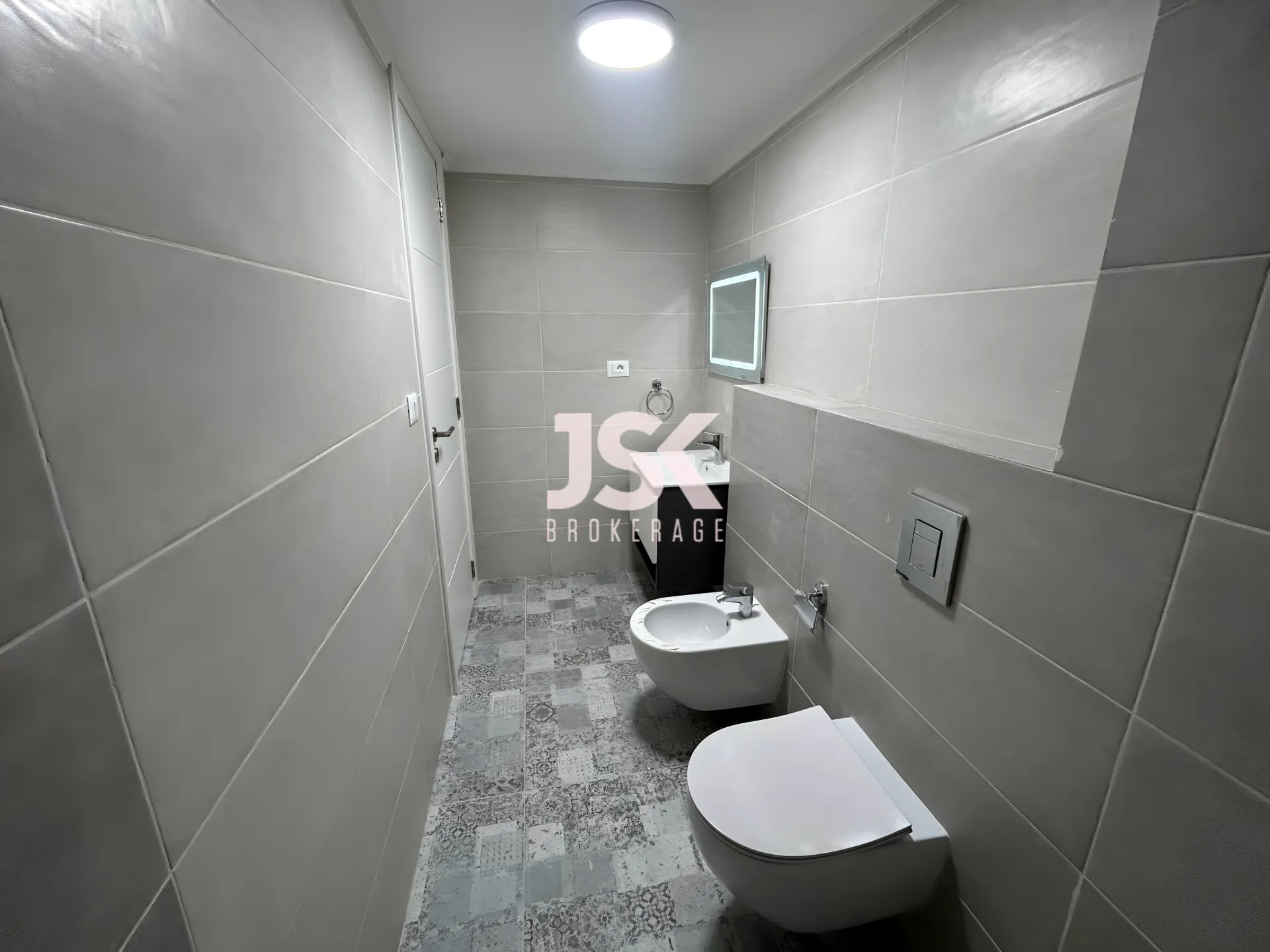 Apartment for Sale in Blat