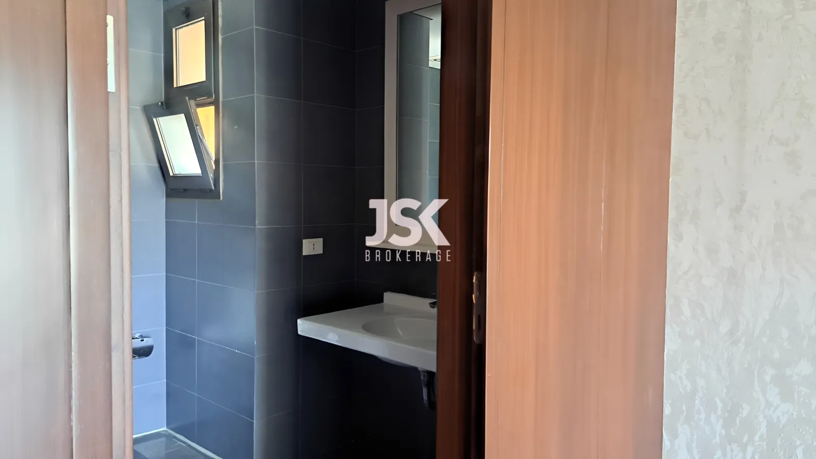Apartment for Sale in Ras