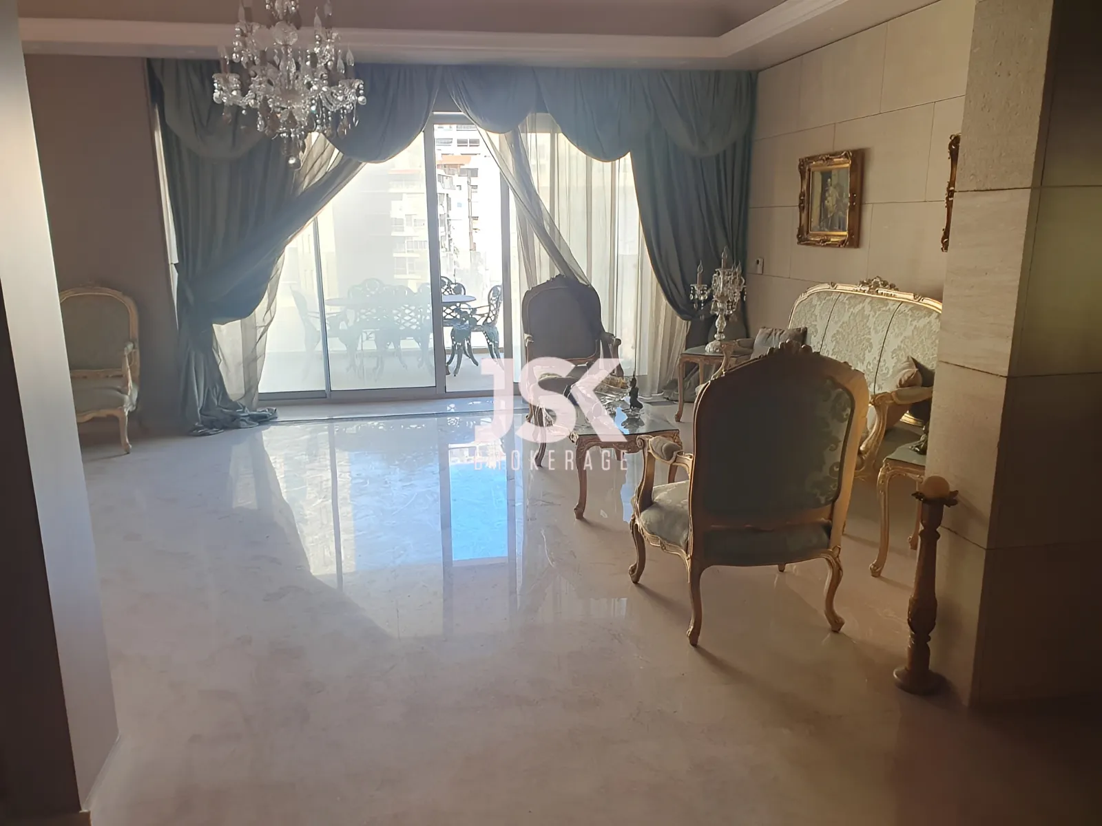 Apartment for Sale in Ain El Tineh